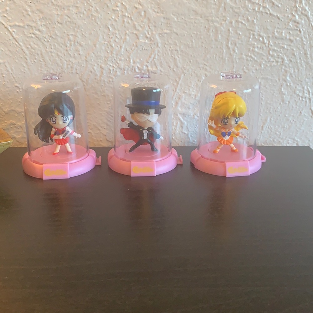 Sailor Moon bobble head globe figures and keychain